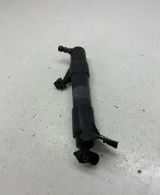 Volkswagen Golf Plus Headlight washer spray nozzle 