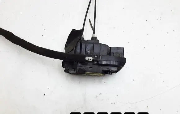 Infiniti FX Rear door lock