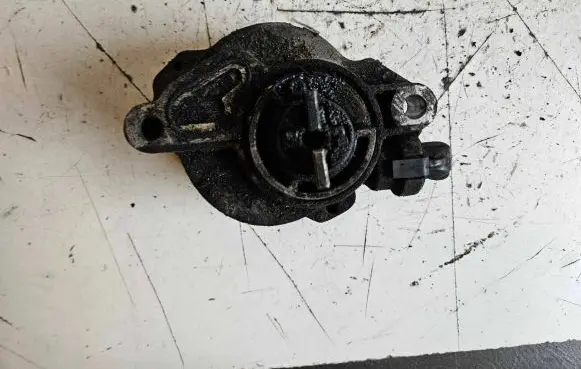 Peugeot 407 Vacuum pump D156-3B 1606U