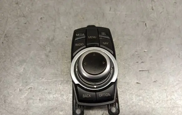 BMW 4 F32 F33 Head unit multimedia control 9286699 19226310 901209480005