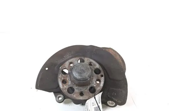 Mercedes-Benz CLS C218 X218 Front wheel hub