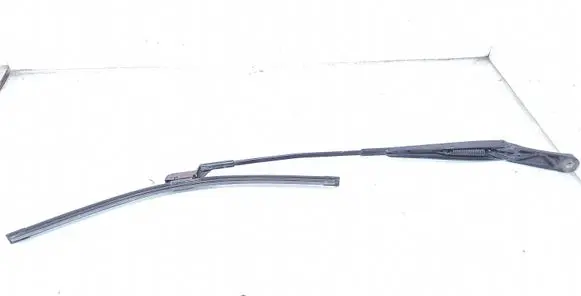 Volkswagen PASSAT B6 Windshield/front glass wiper blade 3C1955410B