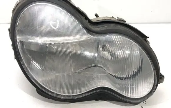 Mercedes-Benz C AMG W203 Headlight/headlamp 0301166202