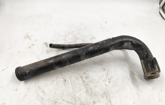 KIA Sorento Engine coolant pipe/hose