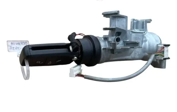 Volkswagen Golf VII Ignition lock 5Q0905865 10056069