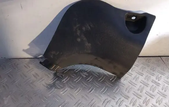 Foot area side trim