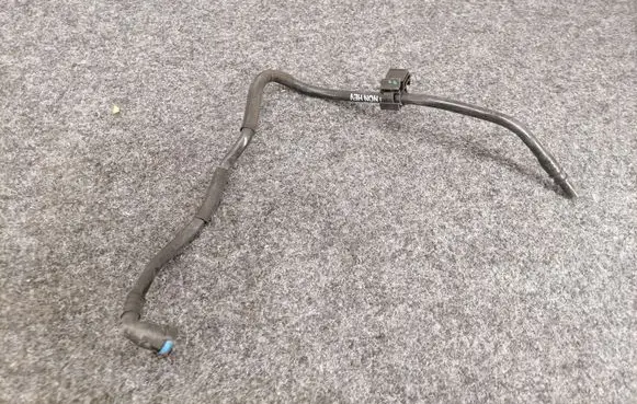 Land Rover Range Rover Sport L494 Engine coolant pipe/hose HPLA9P923 HPLA9P923C