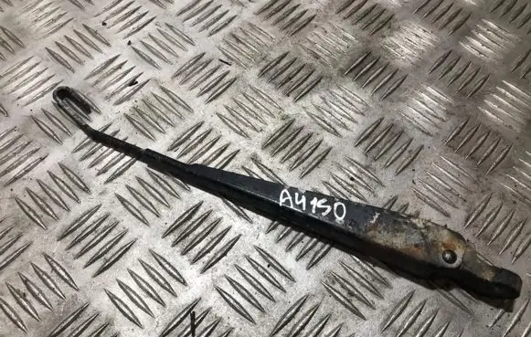 Volkswagen PASSAT B3 Rear wiper blade arm