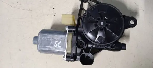 Audi A5 Front door window regulator motor 8W0959802