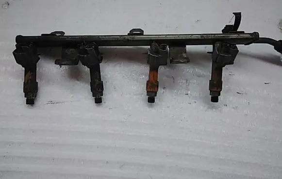 Opel Agila B Fuel main line pipe