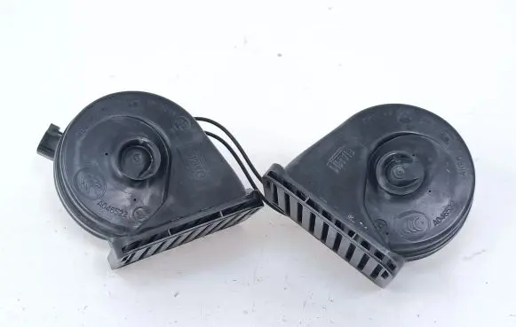Land Rover Discovery 4 - LR4 Horn signal 9H2213A803AA