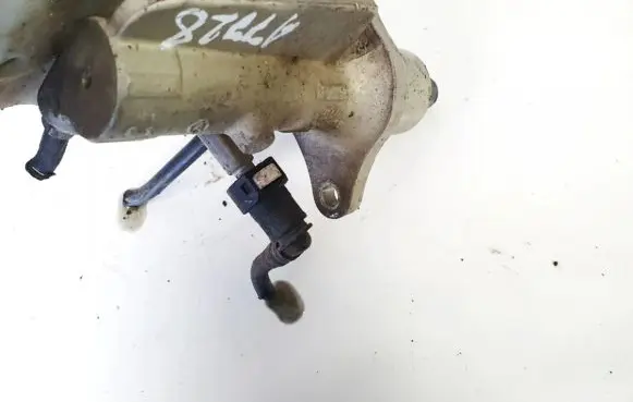 Volvo V50 Master brake cylinder