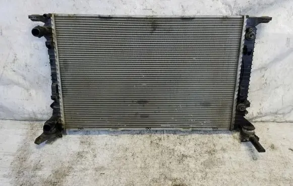 Audi Q5 SQ5 Coolant radiator