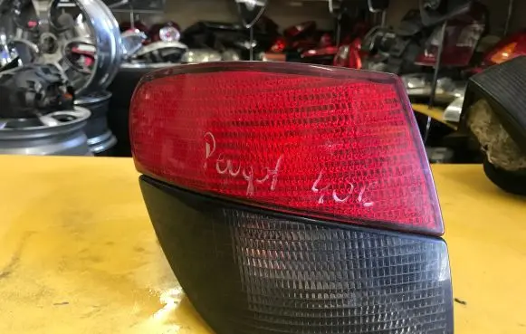 Peugeot 406 Rear/tail lights