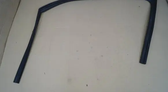 Hyundai Tucson IV NX4 Front door glass trim molding 