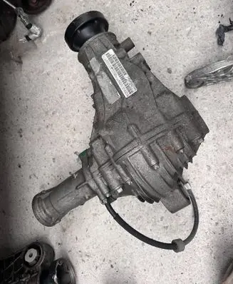 Mercedes-Benz ML W166 Front differential 1663300400
