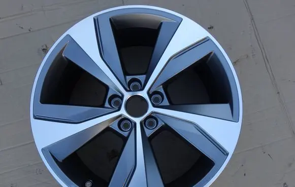 Audi Q2 - R20 alloy rim 81A601025AN