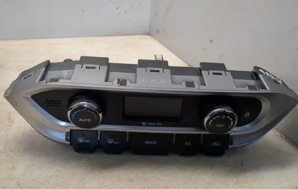 KIA Rio Climate control unit 97250 1604011805 C200357720