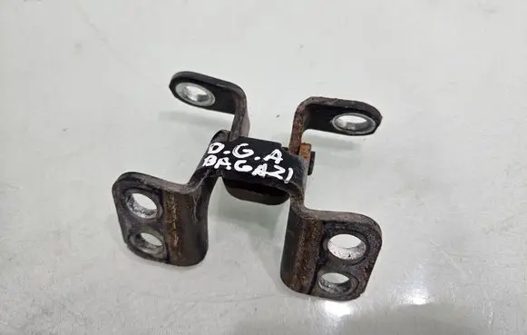 Toyota RAV 4 (XA30) Loading door lower hinge 