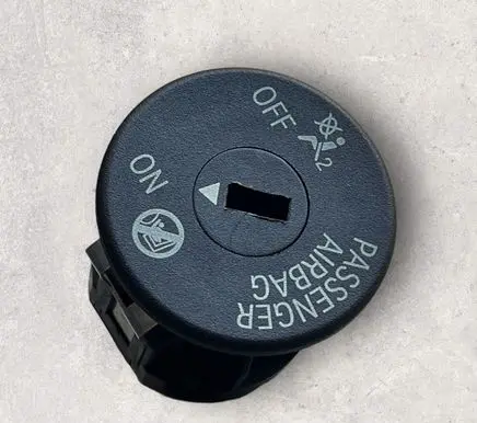BMW 4 F32 F33 Passenger airbag on/off switch 9326501