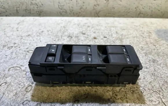 Jeep Patriot Electric window control switch 39754D