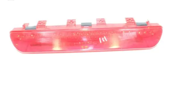 KIA Sportage Third/center stoplight