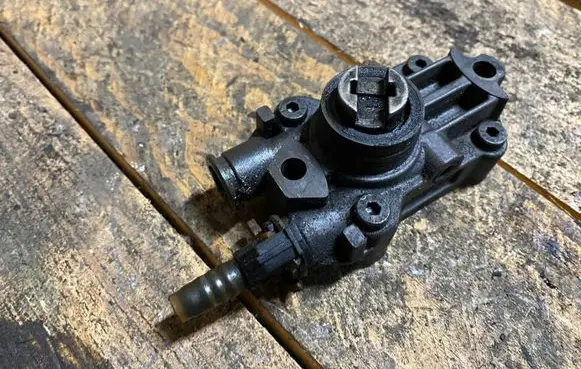 Mercedes-Benz C W203 Fuel injection high pressure pump A6110900350 6110900350