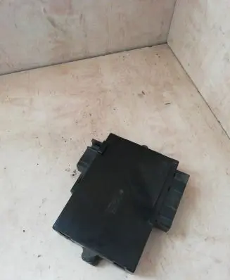 Volvo V70 Seat control module 8691707