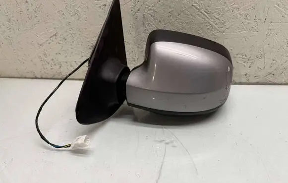 Front door electric wing mirror