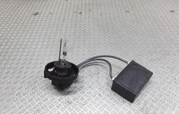 Mercedes-Benz S W220 Xenon bulb 1307329054