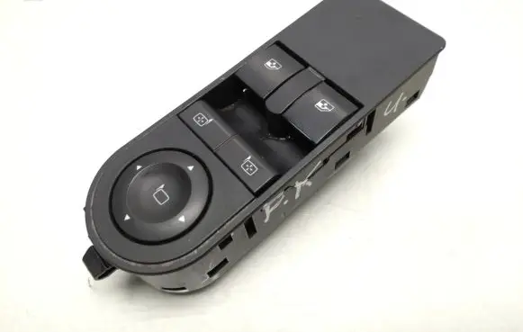 Opel Zafira B Electric window control switch 13228706