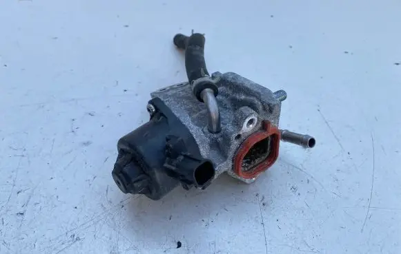 Toyota RAV 4 (XA50) EGR valve 2562024050