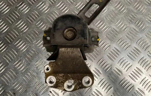 Suzuki Vitara (LY) Engine mount vacuum valve 