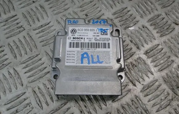 Volkswagen Polo V 6R Trunk lid opening control unit