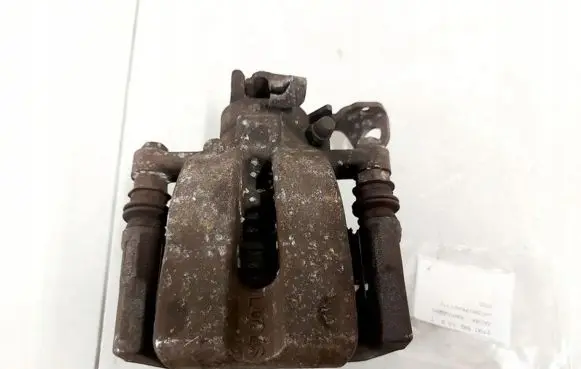 Fiat 500L Rear brake caliper