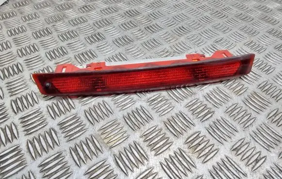Ford Mondeo MK IV Third/center stoplight 7S7113A601BD Q80QC