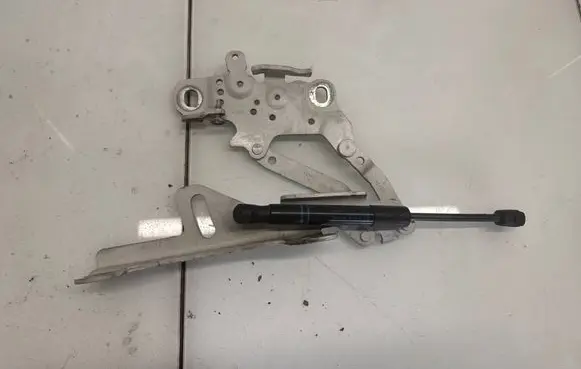 BMW 4 F32 F33 Engine bonnet/hood hinges 7336699 7239233