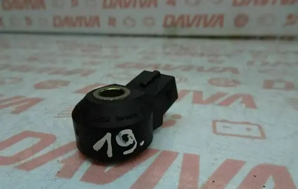 Mercedes-Benz E W211 Detonation knock sensor 0031538628 0261231110