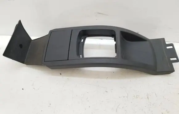 Volkswagen Polo IV 9N3 Center console 6Q1863241