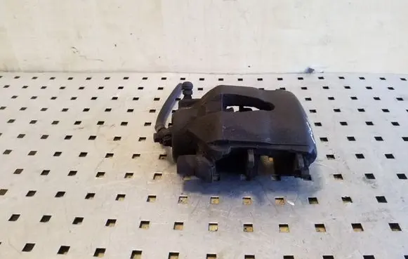 Skoda Octavia Mk2 (1Z) Front brake caliper