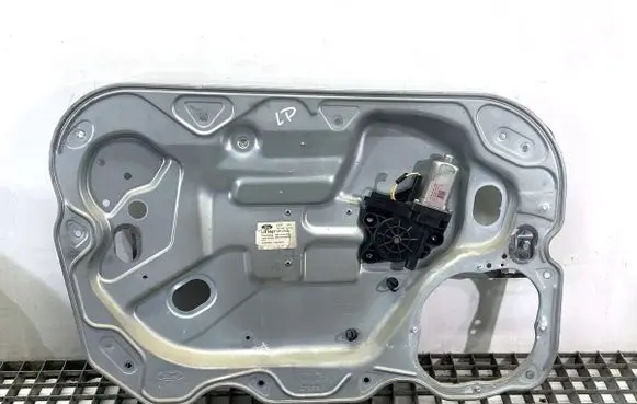 Ford Focus C-MAX Front door window regulator with motor 7M51R203A29BA
