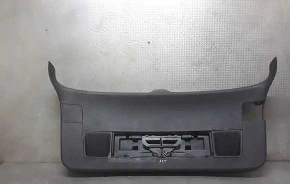 Volkswagen PASSAT B6 Tailgate/boot lid cover trim 