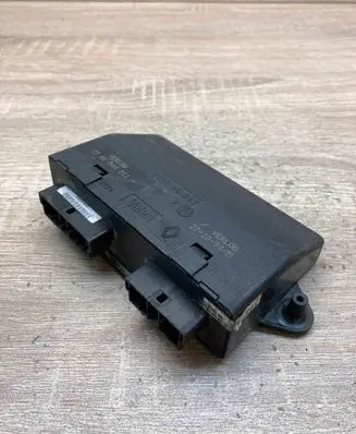 Renault Laguna I Comfort/convenience module 7700844811