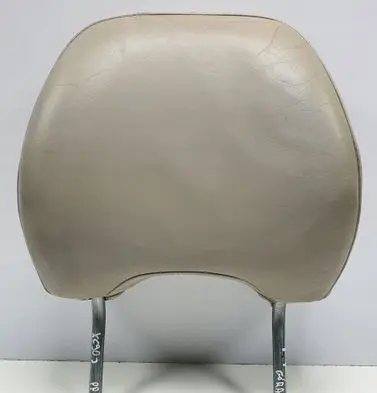 Volvo XC90 Front seat headrest 