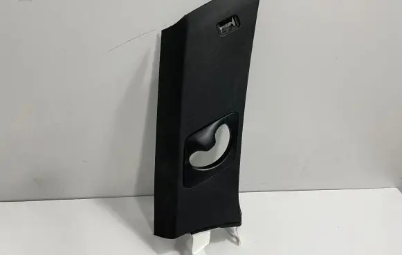 BMW X5 E70 (C) pillar trim 6981709