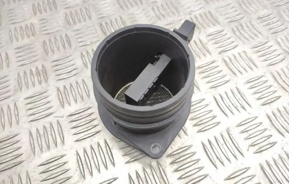 Volkswagen Golf Plus Mass air flow meter 03G906461C 0281002735