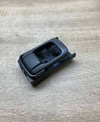 Nissan Sentra B14 Front door interior handle