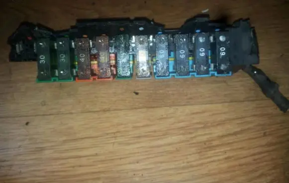 Renault Laguna I Fuse box set