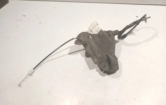 Peugeot 407 Front door lock 9686683680