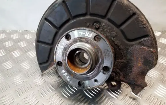 Audi A3 S3 8P Front wheel hub 805657A